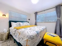 Charming Ground Level Resort Style 3 unit Condo  - unit C