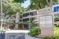 Kuhio Banyan