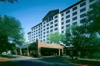 Renaissance Austin Hotel