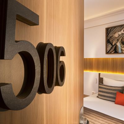 Elegance Room Hôtel Eiffel Turenne Promo Code