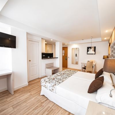 Studio Aparthotel Puerto Azul Promo Code