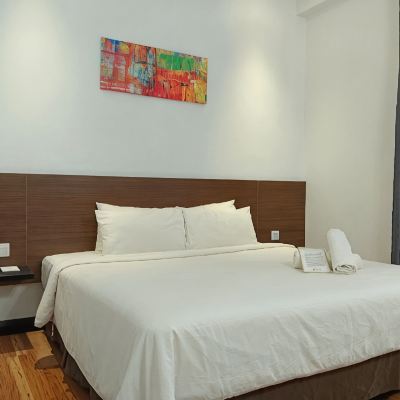 Premier King Room Fuller Hotel Promo Code