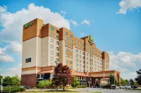 Holiday Inn & Suites OTTAWA KANATA by IHG