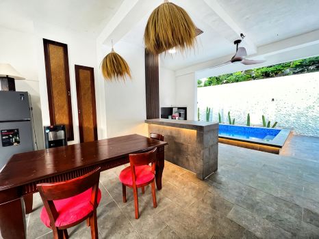 Villa 500 m² dengan 3 kamar tidur dan 4 kamar mandi pribadi di Tanjung Lesung