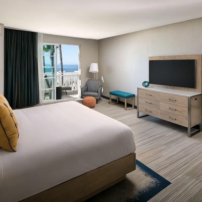 Corner Ocean View King One Bedroom Inn at The Pier Promo Code