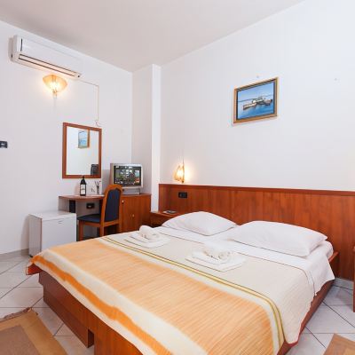 Classic Double or Twin Room, Balcony, Mountain View (See and Mountain View)