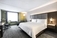 Holiday Inn Express & Suites TORONTO AIRPORT SOUTH by IHG