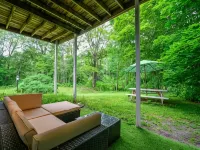 Mountain Treasure Bed and Breakfast فنادق في ويندهام