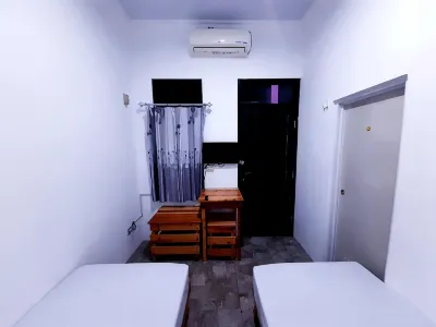 Puri Allisa Syariah Hotele w: 