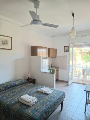 Marina, Seaside Area, 5 Min.Walk Beach, 15 Min. Trainstation, wi fi. Parking.