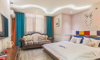 Qujing Cool Point Boutique Hotel - Housity
