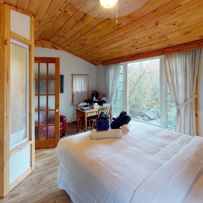 Le Refuge 1 Queen Auberge & Spa Beaux-Rêves Promo Code