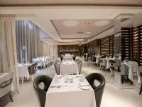 奧韋裏特里波德波恩酒店