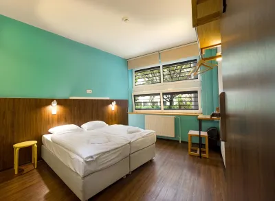 Safestay Bratislava Presidential Palace Hotele w: 