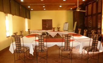 Mount Moroto Hotel - Housity