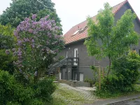 Lesum-auen. Ruhige Ferienwohnung mit Terrasse und Garten Hotels in Osterholz