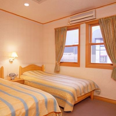 [1 to 2 People]Comfortable Western-Style Twin Room with Bath and Toilet/16 Square Meters[Twin Room][Non-Smoking]