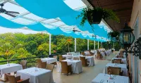 Royal Senyiur Hotel