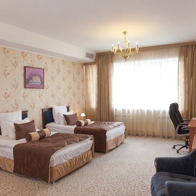 Deluxe Room Golden Dragon Promo Code