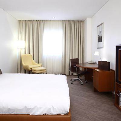 Accessible Room With 1 Queen Bed Novotel Canberra Promo Code