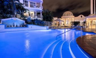Broadbeach Holiday Apartments - Housity