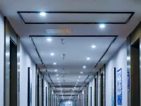 東程酒店(新化世貿廣場體育館店) 新化酒店