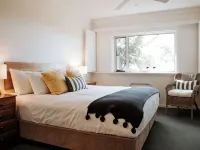 Cod Rock Point Hotels in Bicheno