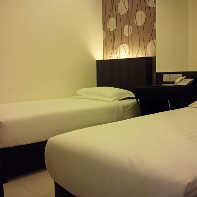 Bilik Junior Twin Kupon The Regency Garden Hotel