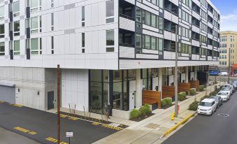 Urban Loft in Redmond Core