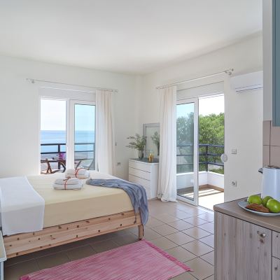 Double Room, 1 Bedroom, Sea View, Beachside