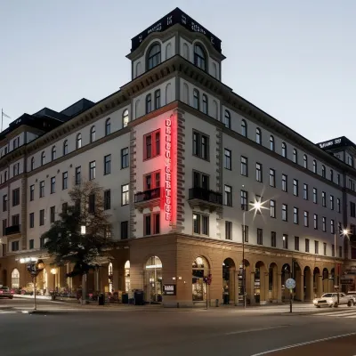 Scandic Grand Central Các khách sạn gần Trung tâm mua sắm Hötorg