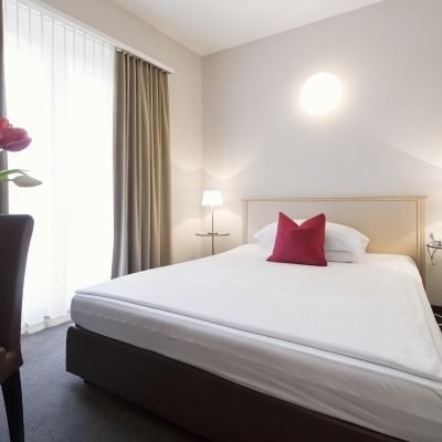 Double or Twin Room Hotel Neufeld Promo Code