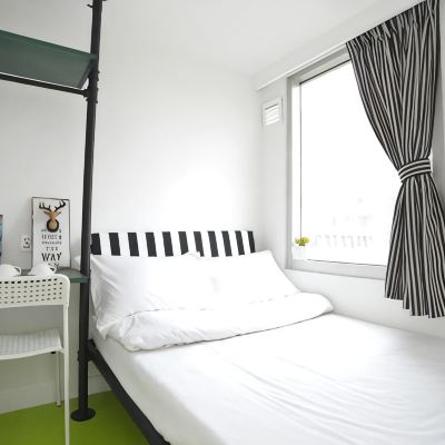 Double Bed Yesinn @YMT Youth Hostel Promo Code