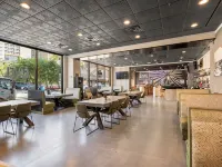 Riverwalk Plaza Hotels in Bexar County
