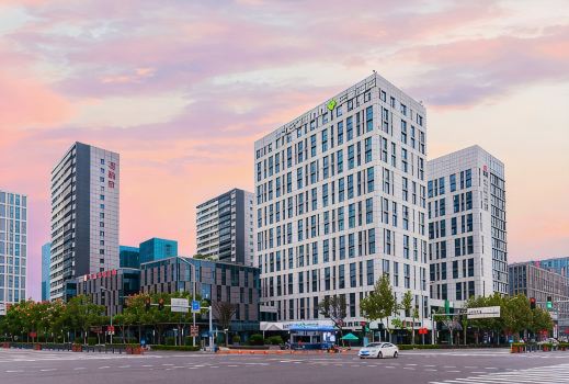 Lereal Inn (Ningbo East New Town Convention and Exhibition Center)