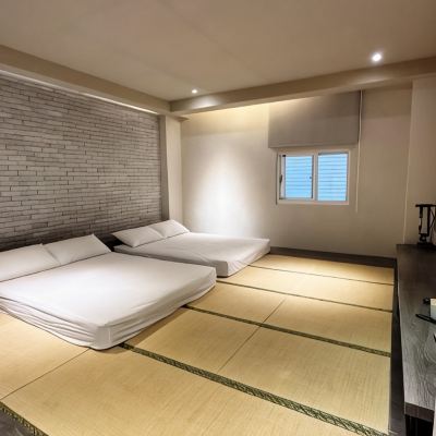 日式4人房 奇異果快捷旅店(臺中站前二館)優惠