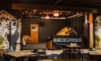 Six Degrees Boutique Hotel