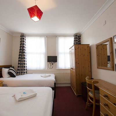 Triple Room (3 Persons)