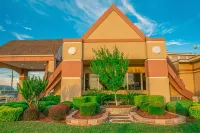 Howard Johnson by Wyndham Oklahoma City Airport/ Fairgrounds Hotel di 