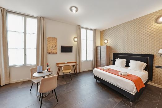 Villa Erizio, a Bucolic and Urban Break