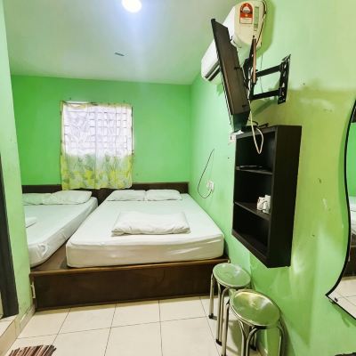 Deluxe Family Axis Hotel Promo Code