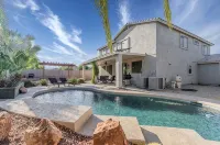 Huge 4 bedroom home filled with entertainment for all!