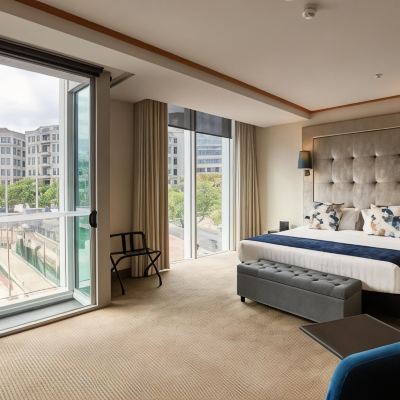 Deluxe King Room with Marina View Marsden Viaduct Hotel Promo Code