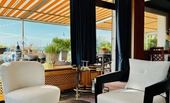 Landhotel Bellevue - Housity
