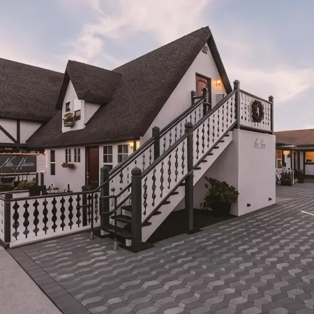 New Haven Inn