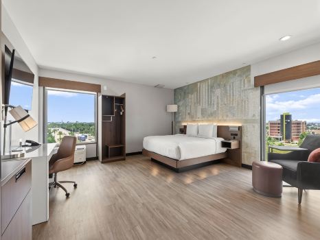 Cambria Hotel Orlando Near Universal Theme Parks