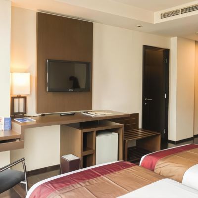 Deluxe Twin Room Akmani Hotel Jakarta Promo Code