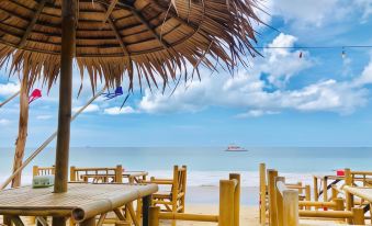 Lanta Palm Beach Resort , Beach Front Bungalow - Koh Lanta