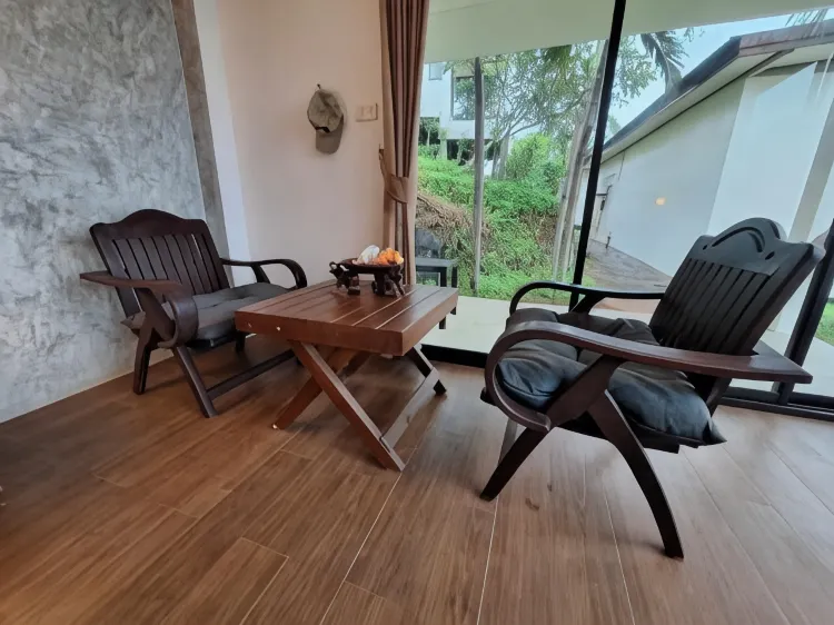 ห้องดีลักซ์ เตียงใหญ่ 1 เตียง วิวทะเล