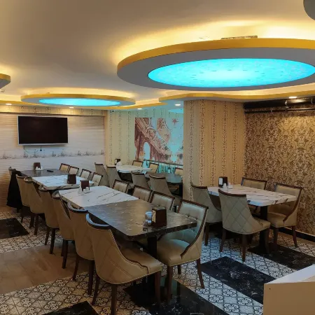 Akdeniz Van Otel